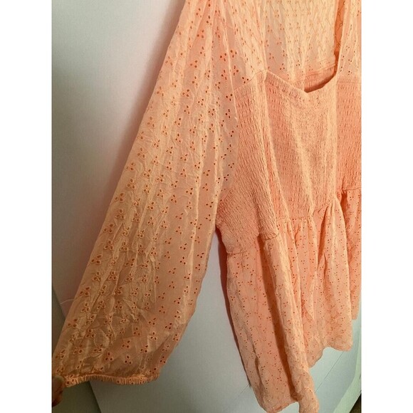 Torrid Woman's Top 4X Peach Pink Peasant Blouse Floral Flowy Square Neck Shirt - Picture 4 of 8